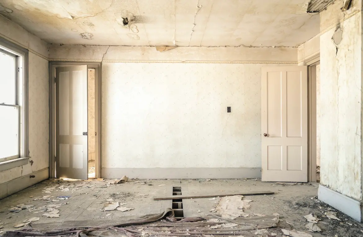 Waste disposal crew managing a cleanout project in Chesterfield